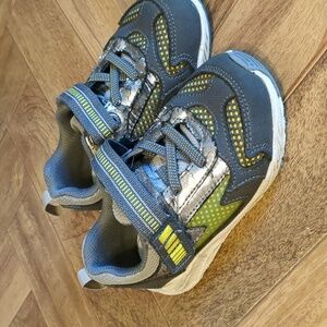 Stride rite 8xw sneakers